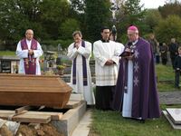 14 Pfarrer Novotny Beerdigung