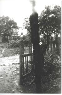 12 Haselberg-Nr-13-Haus-Wagner mit Fanny Roith 1944